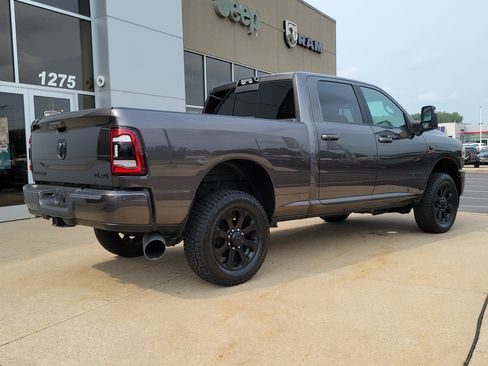 Used 2023 RAM 2500 Laramie w/ Night Edition AWD/4WD image 4