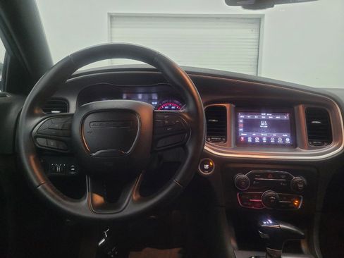 Used 2020 Dodge Charger SXT w/ Blacktop Package RWD image 22