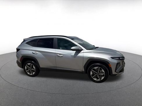 Used 2026 Hyundai Tucson SEL Plus AWD/4WD image 2