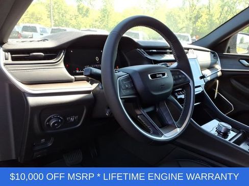 New 2026 Jeep Grand Cherokee Limited AWD/4WD image 14