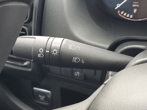 Used 2025 RAM ProMaster 2500 w/ Storage Group image 12