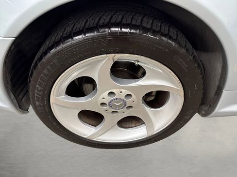 Used 2004 Mercedes-Benz SL 500 w/ AMG Sport Pkg image 16