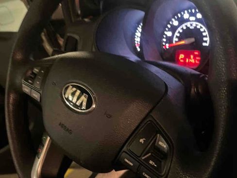 Used 2013 Kia Rio EX image 12