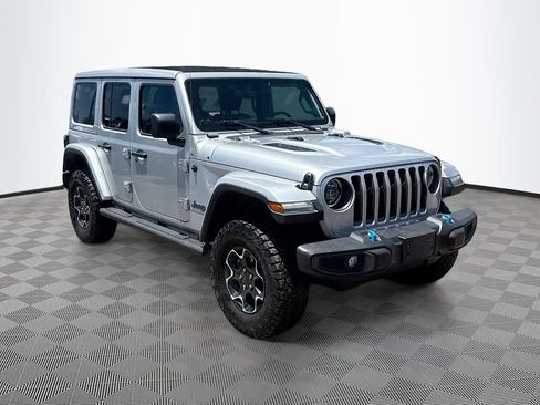 Used 2023 Jeep Wrangler Unlimited Rubicon 4xe w/ Cold Weather Group AWD/4WD image 4