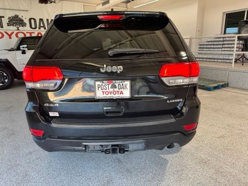Used 2014 Jeep Grand Cherokee Laredo w/ 18" Wheel & 8.4" Radio Group AWD/4WD image 6