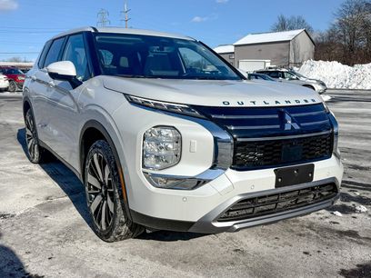 New 2026 Mitsubishi Outlander SE