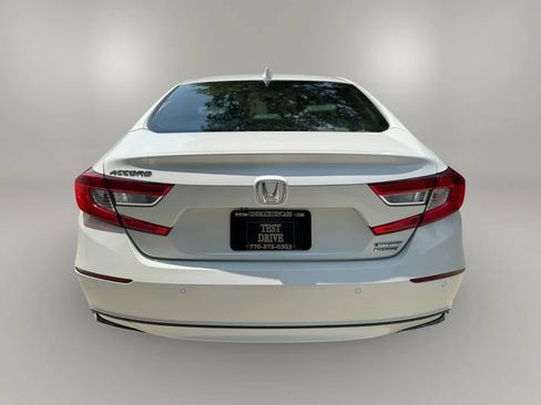 Used 2019 Honda Accord Touring image 10