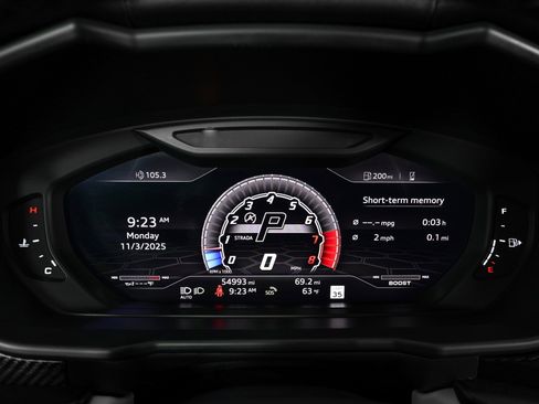 Used 2021 Lamborghini Urus image 17