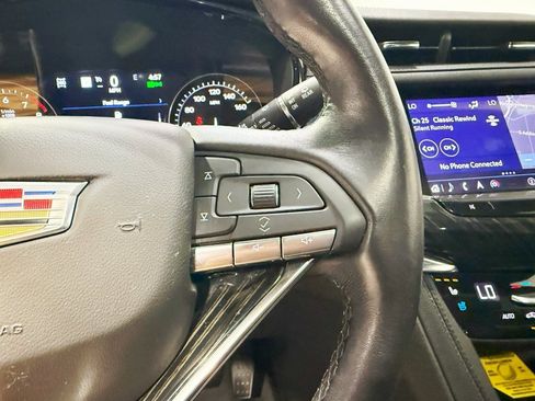 Used 2021 Cadillac XT6 Premium Luxury image 12