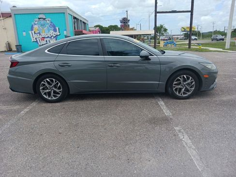 Used 2022 Hyundai Sonata SEL w/ Cargo Package FWD image 2