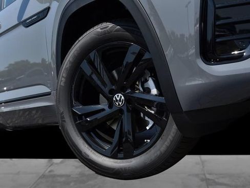 New 2026 Volkswagen Atlas Cross Sport SEL R-Line AWD/4WD image 3