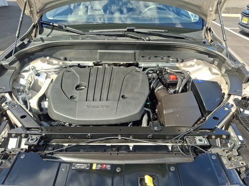 Certified 2024 Volvo XC60 B5 Core image 28