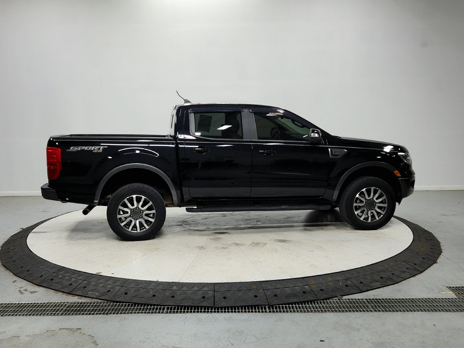 Used 2021 Ford Ranger Lariat w/ Equipment Group 501A High AWD/4WD image 9