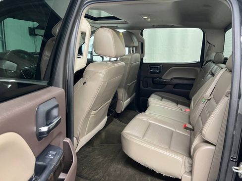 Used 2016 GMC Sierra 2500 Denali w/ Duramax Plus Package AWD/4WD image 9