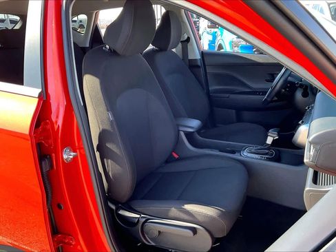 Used 2024 Hyundai Kona SEL image 8