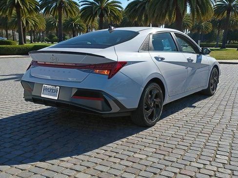 New 2026 Hyundai Elantra SEL Sport Premium FWD image 4