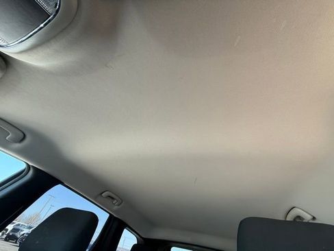 Used 2011 Jeep Grand Cherokee Laredo AWD/4WD image 11