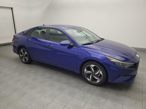 Used 2023 Hyundai Elantra SEL w/ Convenience Package FWD image 11
