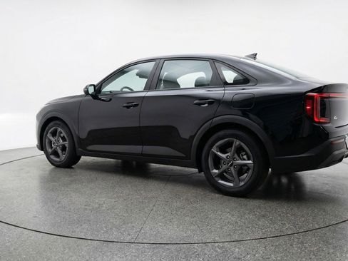 Used 2025 Kia K4 LXS image 6