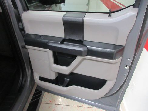 Used 2018 Ford F150 XL w/ Equipment Group 101A Mid AWD/4WD image 31