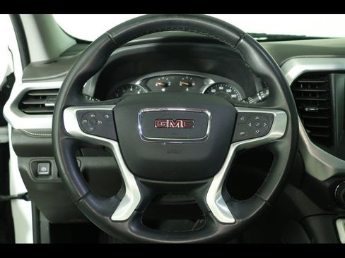 Used 2023 GMC Acadia SLT image 24