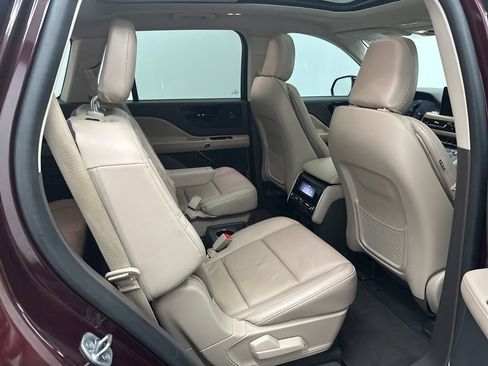 Used 2022 Lincoln Aviator Reserve RWD image 22