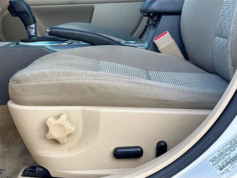 Used 2012 Ford Fusion SE image 18