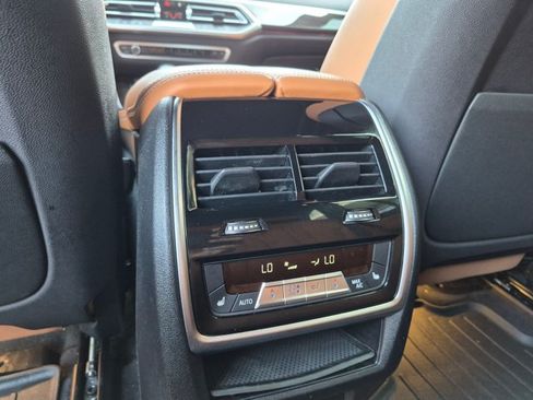 Used 2019 BMW X5 xDrive40i w/ Premium Package AWD/4WD image 18
