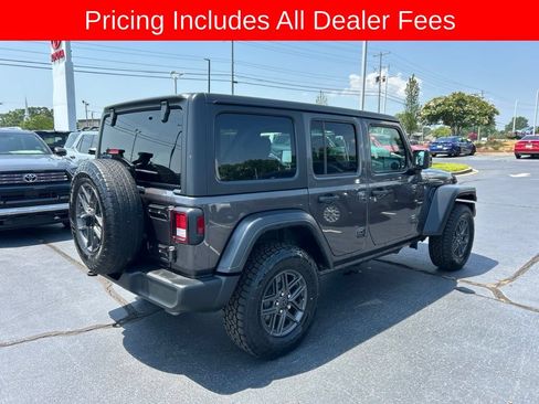 Used 2024 Jeep Wrangler Unlimited Sport AWD/4WD image 17