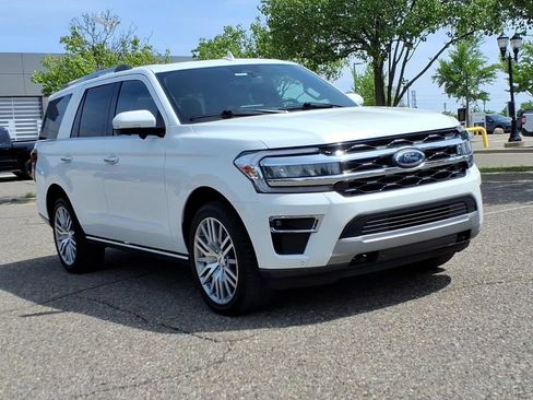 Used 2023 Ford Expedition Limited AWD/4WD image 7
