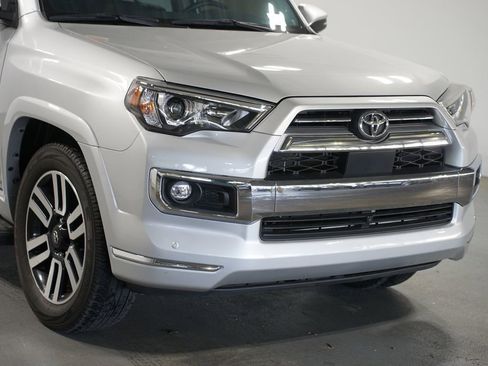 Used 2024 Toyota 4Runner Limited RWD image 4