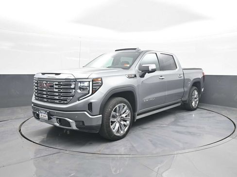 Used 2024 GMC Sierra 1500 Denali w/ Denali Reserve Package AWD/4WD image 4