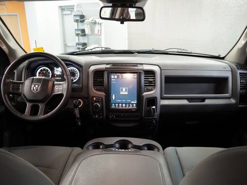 Used 2014 RAM 1500 Express image 18