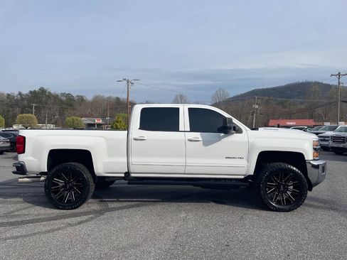 Used 2018 Chevrolet Silverado 2500 LT w/ LT Fleet Convenience Package AWD/4WD image 8