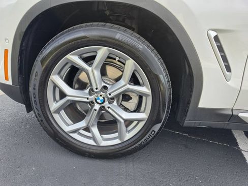Used 2024 BMW X4 xDrive30i w/ Premium Package AWD/4WD image 11