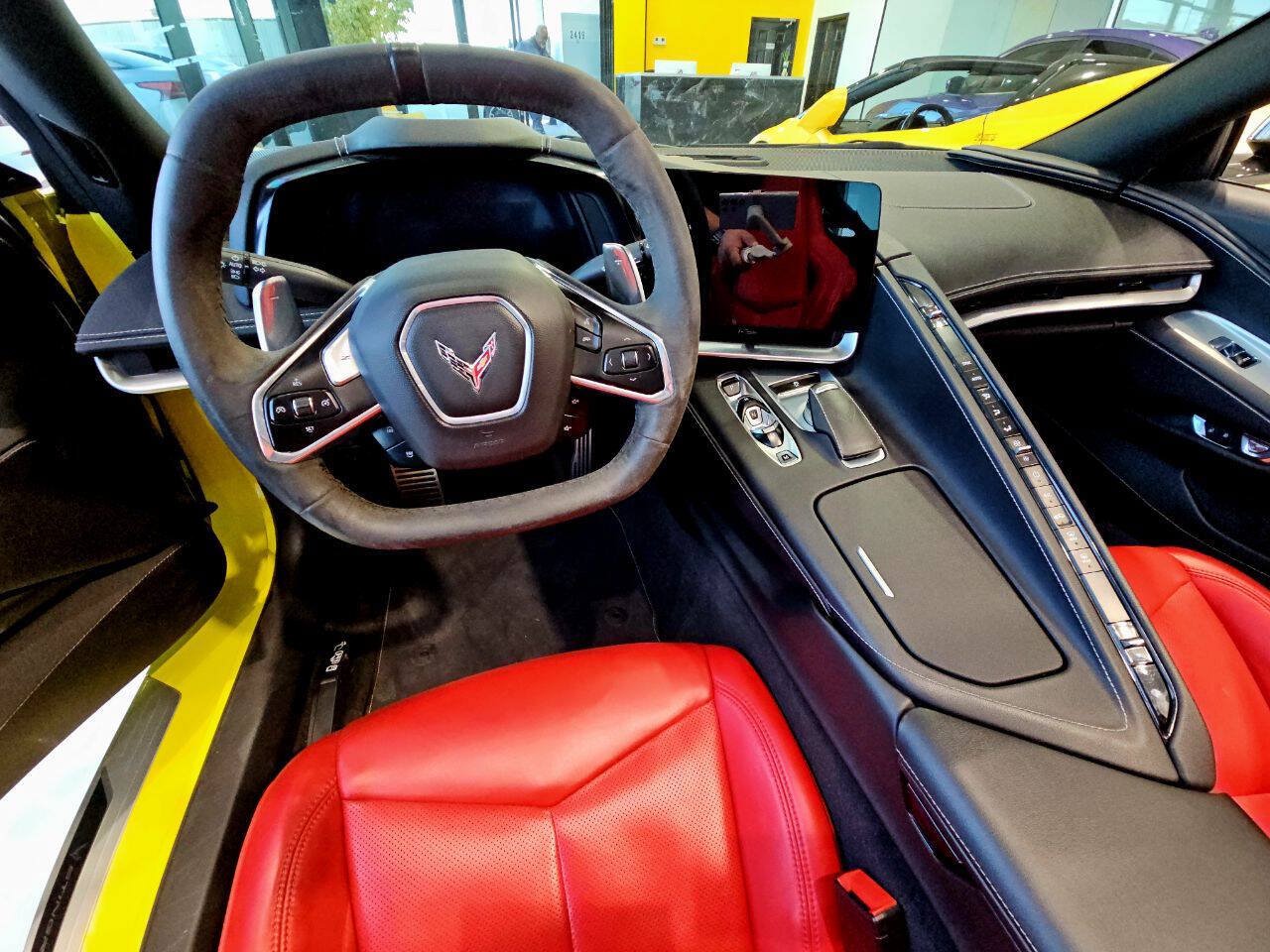 Used 2021 Chevrolet Corvette Stingray Coupe w/ Z51 Performance Package RWD image 7