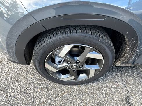 New 2025 Hyundai Venue SEL image 23