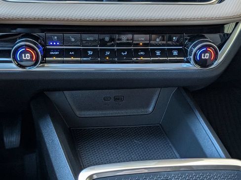 New 2027 Chevrolet Equinox ACTIV w/ Safety and Technology Package FWD image 23