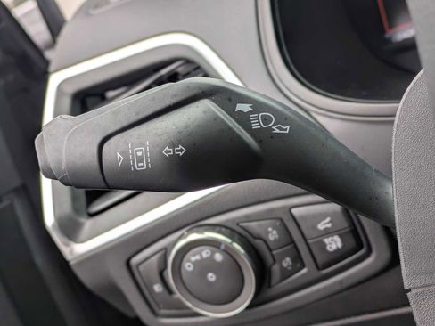 Used 2023 Ford Edge Titanium w/ Class II Trailer Tow Package image 27