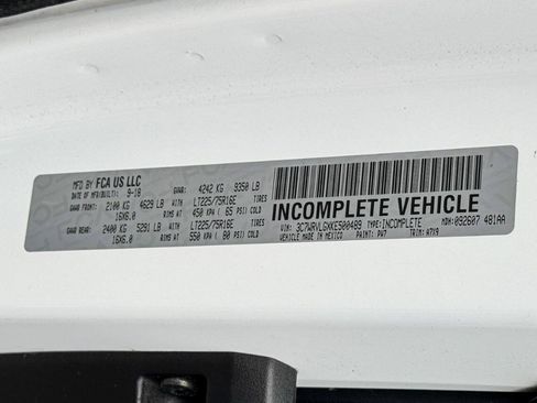 Used 2019 RAM ProMaster 3500 w/ Premium Appearance Group FWD image 24