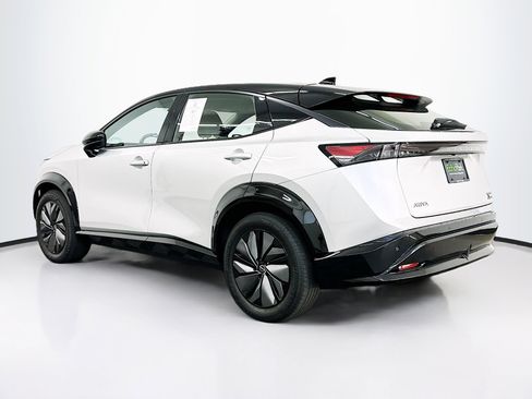 Used 2024 Nissan Ariya AWD image 5