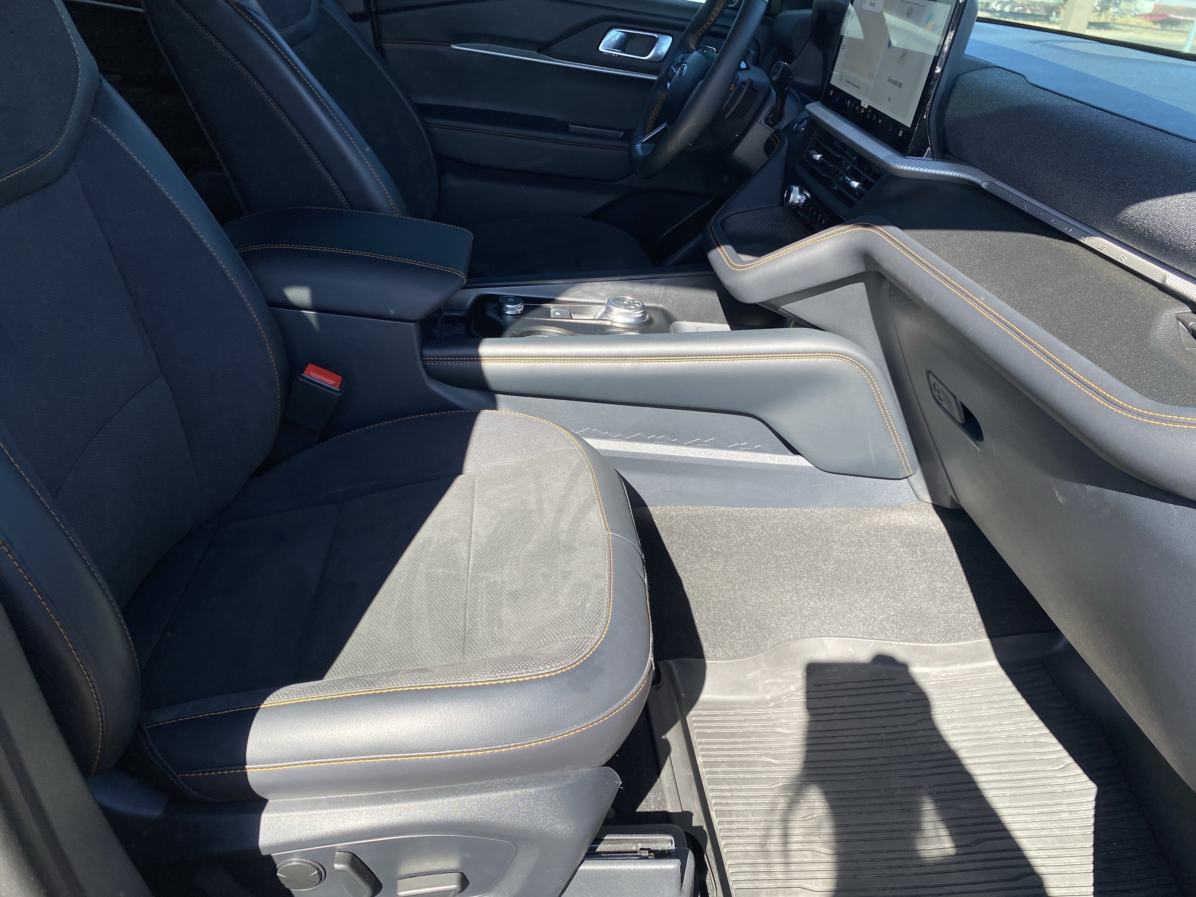 Used 2026 Ford Explorer Tremor w/ Tremor Convenience Package AWD/4WD image 31