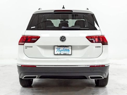 Used 2020 Volkswagen Tiguan SE w/ Panoramic Sunroof Package AWD/4WD image 28