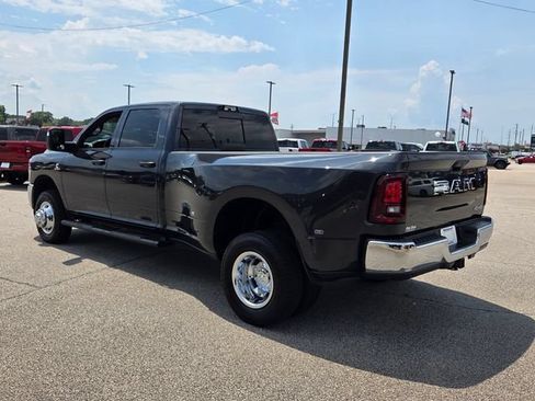 Used 2026 RAM 3500 Tradesman AWD/4WD image 10