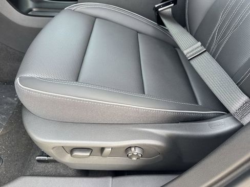 New 2026 Buick Envision Avenir image 12