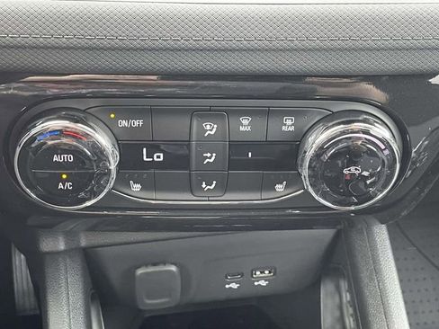 New 2026 Chevrolet TrailBlazer LT w/ Convenience Package AWD/4WD image 27