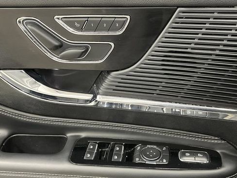 Used 2022 Lincoln Corsair AWD w/ Premium Package image 32