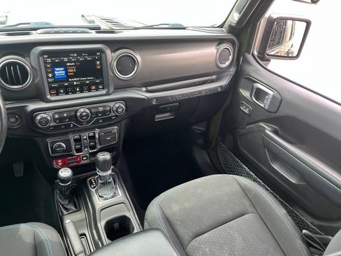 Used 2023 Jeep Wrangler Unlimited Rubicon 4xe w/ Cold Weather Group AWD/4WD image 13