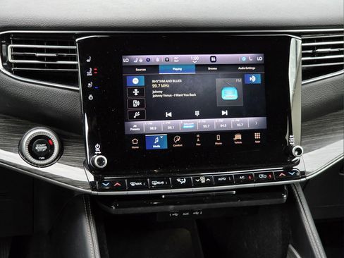 Certified 2022 Jeep Wagoneer Series II AWD/4WD image 10