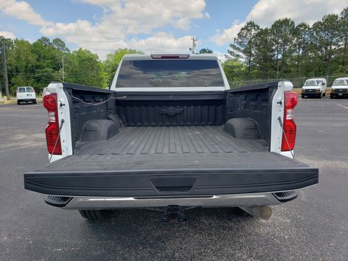 Used 2023 Chevrolet Silverado 2500 LT w/ Convenience Package AWD/4WD image 9